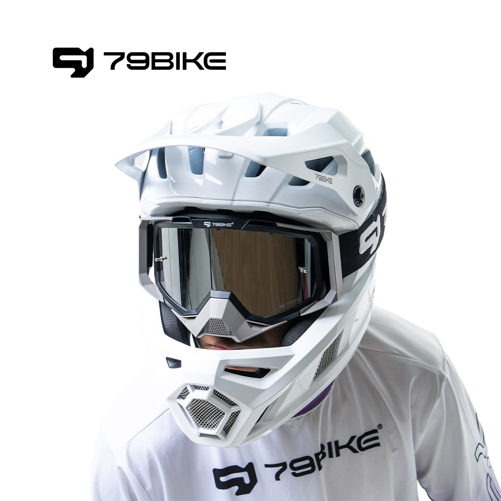 79Bike Off-Road Helmet